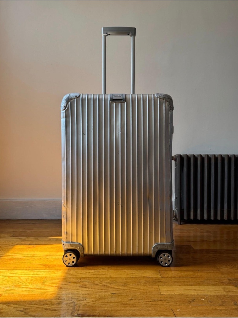 Rimowa Topas Original Check-In L 920
Series Authentic Luggage Aluminum Pre LVMH